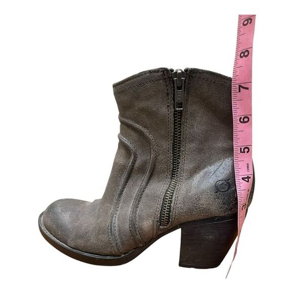 Born Leather Gray Ankle Boots Size 7 Size Zip Casual Short Heel - Picture 5 of 7